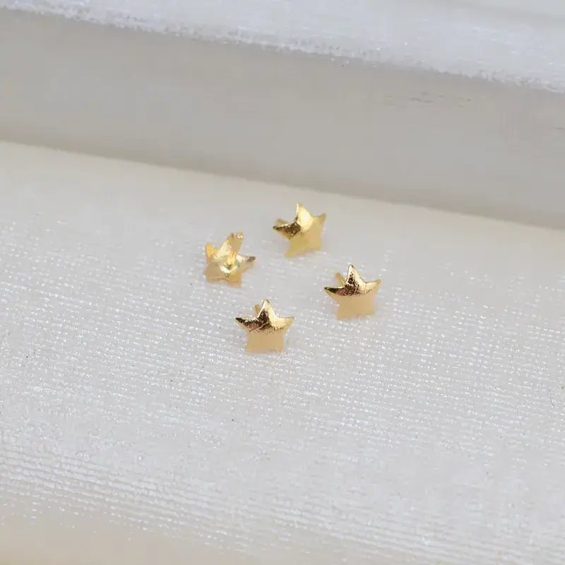 Five Pointed Star Gold Plated Plug Pin - Image 4
