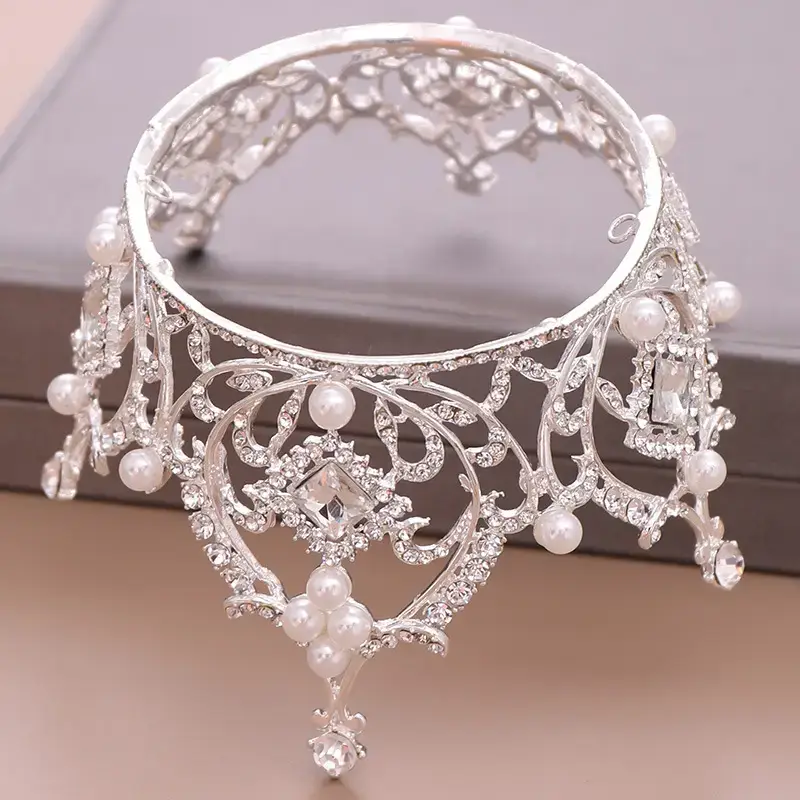 Baroque Bridal Crown with Square Diamond & Pearl Accents — feature 13