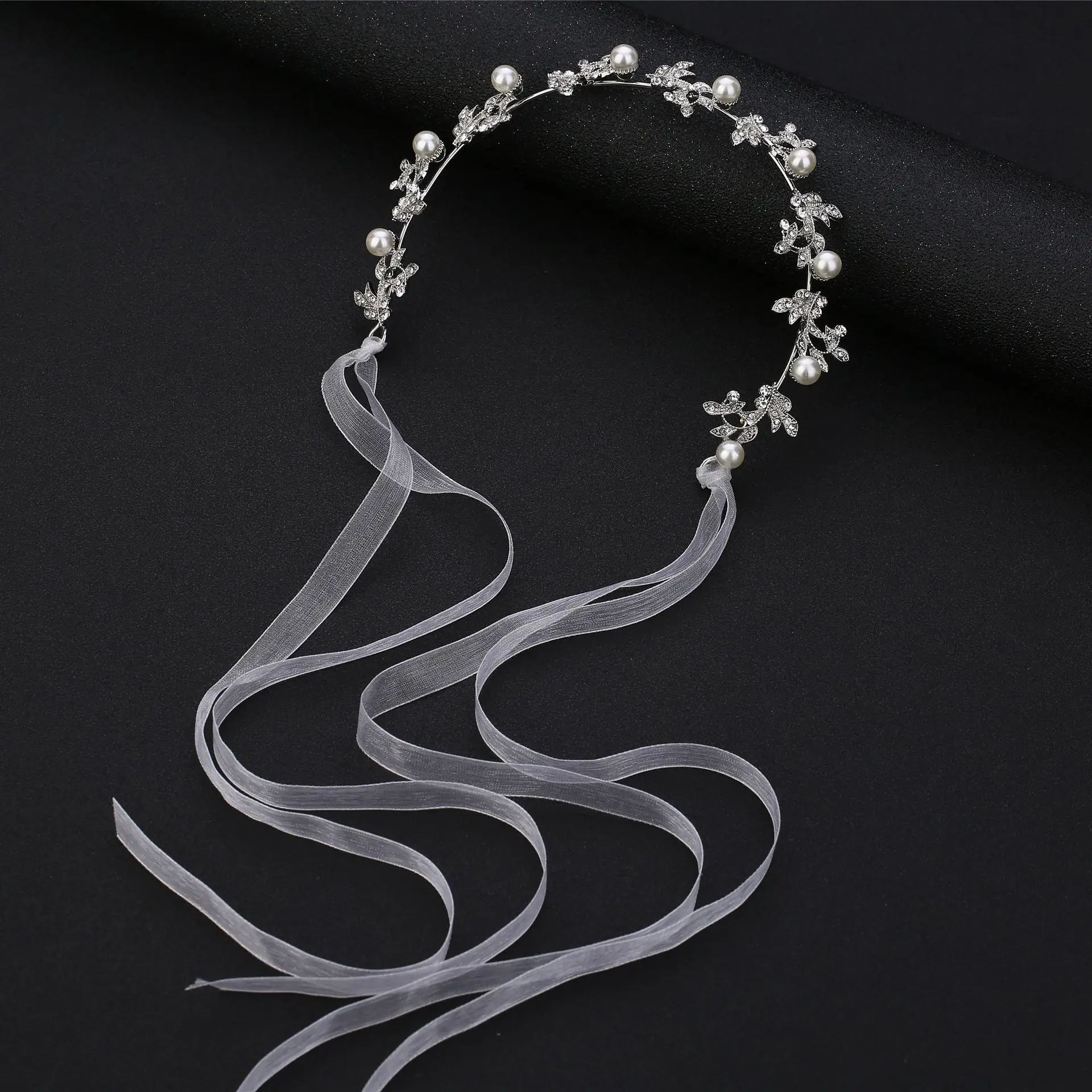 European & American Bridal Leaf Pearl Chain Headdress