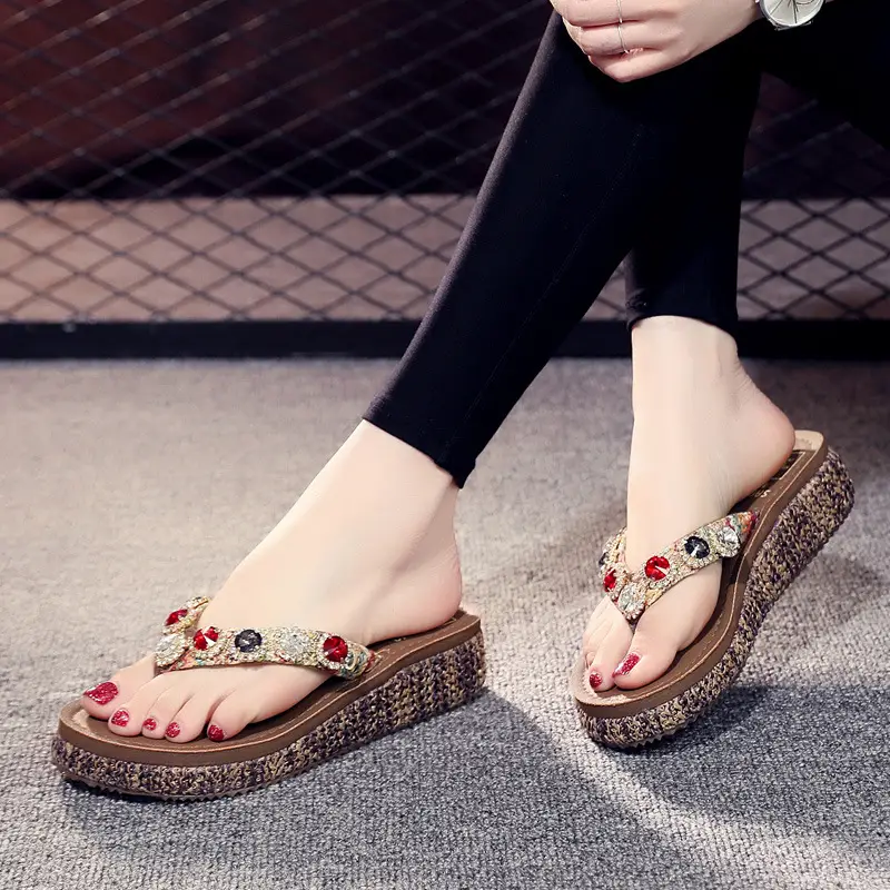 Internet Famous Sandals and Slippers Women's Summer Fashionable Rhinestone All-match Outwear Flip-flops Mid-heel Thick-soled Anti-slip Holiday Beach Shoes Trendy