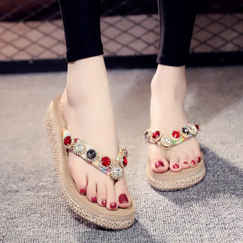 Internet Famous Sandals and Slippers Women's Summer Fashionable Rhinestone All-match Outwear Flip-flops Mid-heel Thick-soled Anti-slip Holiday Beach Shoes Trendy