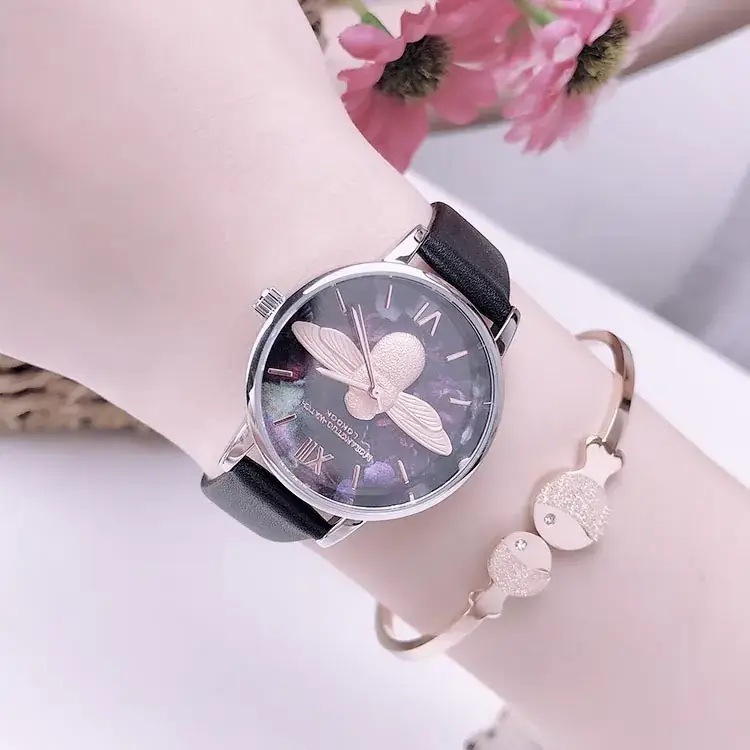 Women's Bee Design Quartz Watch Pink Strap