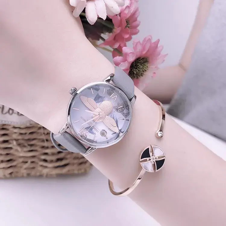 Women's Bee Design Watch White Shell Light Luxury - Image 4