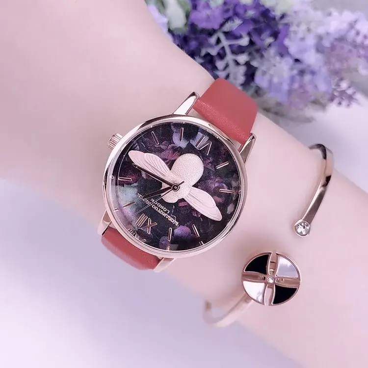 Women's Bee Design Gold Shell Quartz Watch - Image 8