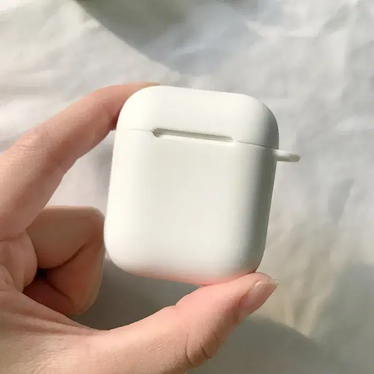 属性白色