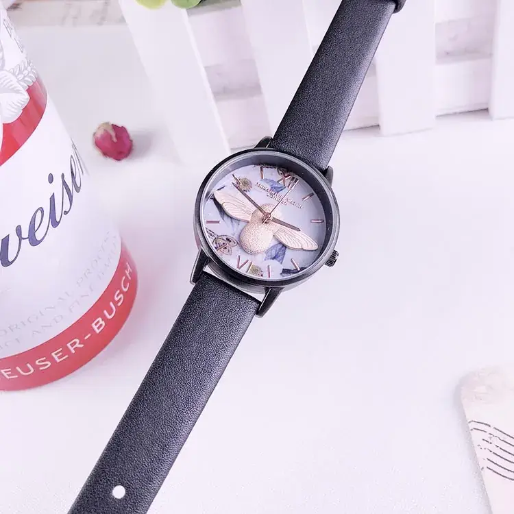 Women's Bee Design Quartz Watch Black Shell White Surface - Image 3