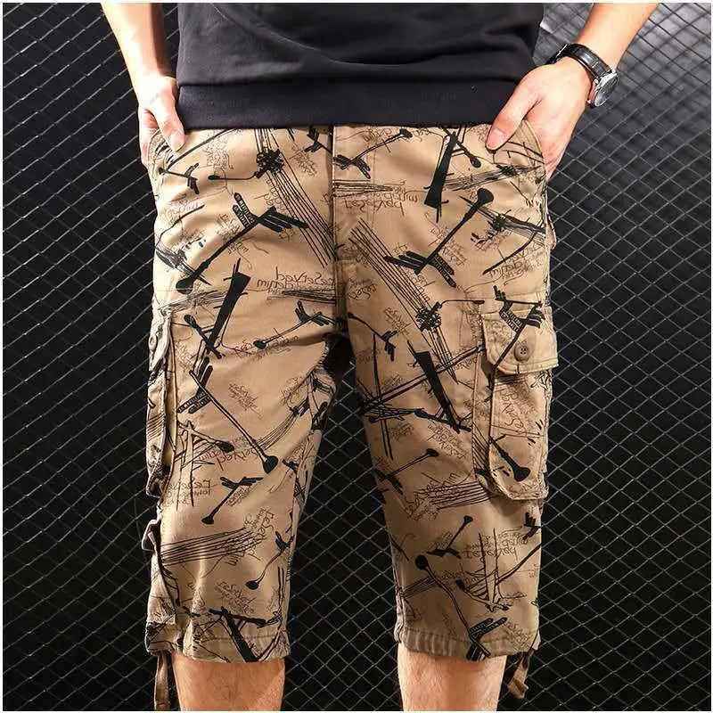 Men Beige Leaf Print Cargo Shorts Mid Length - Image 5