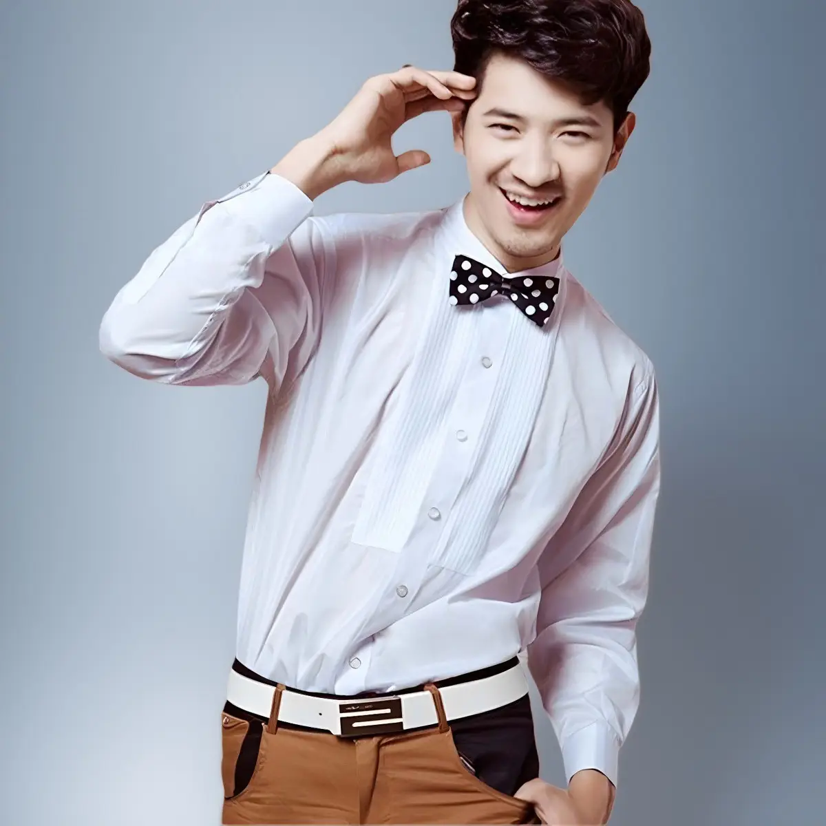 Men's White Long Sleeve Chorus Costume Shirt with Bowtie — feature 6