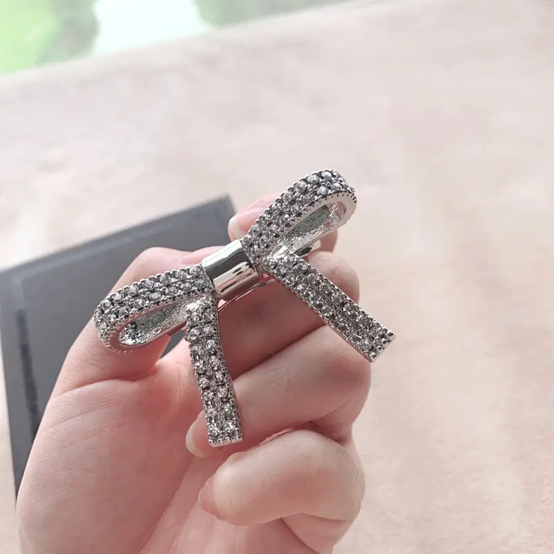 Gold Diamond Bow Hairpin for Women - Image 4