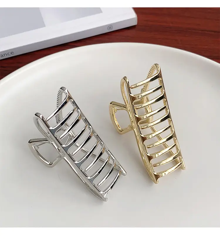 Gold Metal Hairpin Clip Medium Size Geometric Semicircle — feature 10