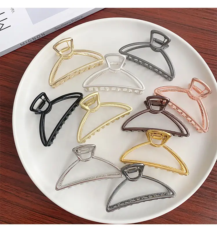 Gold Metal Hairpin Clip Medium Size Geometric Semicircle — feature 5