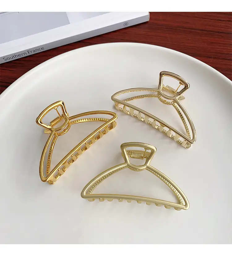 Gold Metal Hairpin Clip Medium Size Geometric Semicircle — feature 6