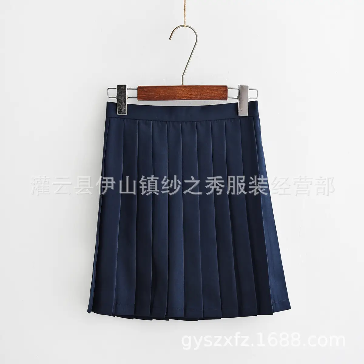 藏青裙子.jpg