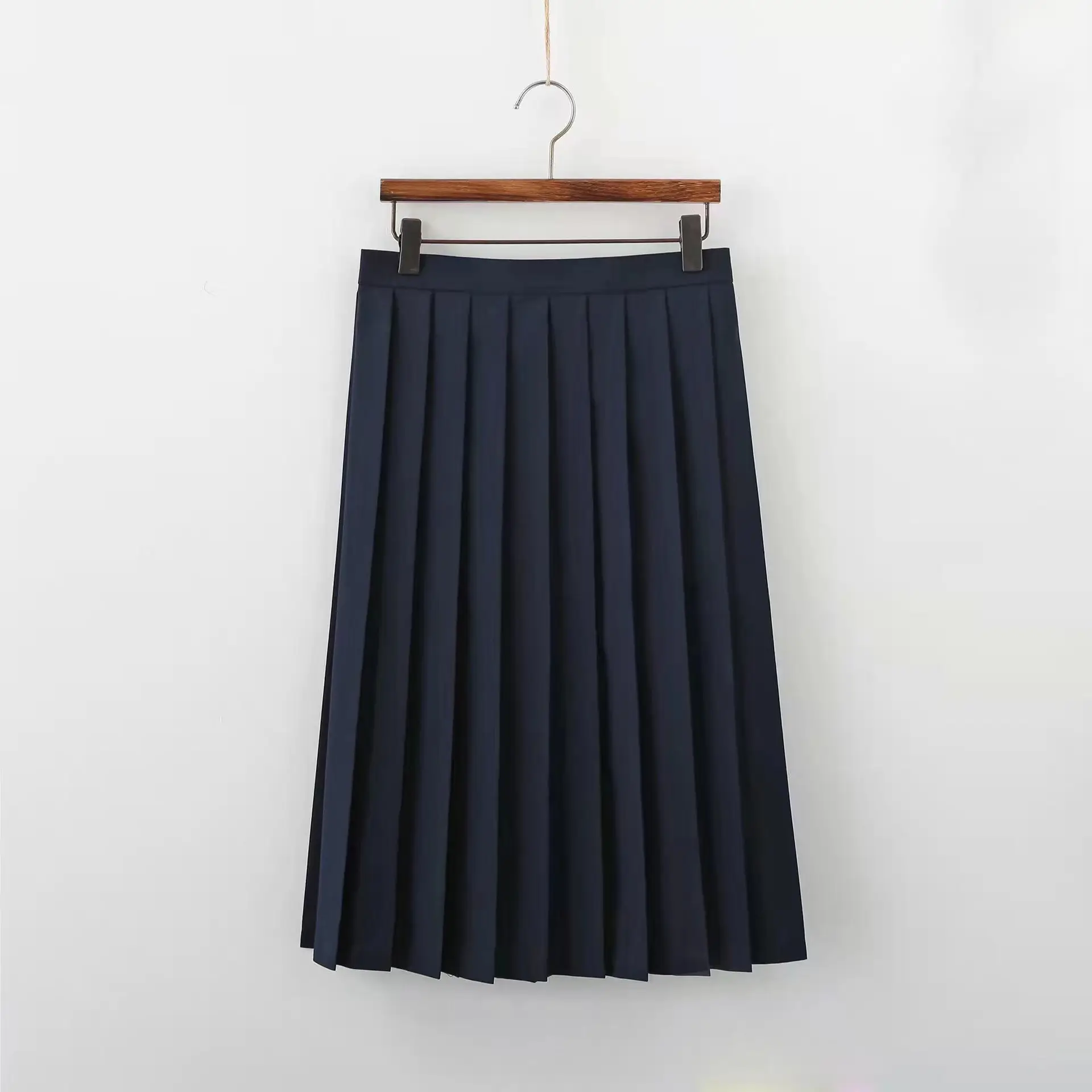 Black Fluffy Pleated Skirt for Women