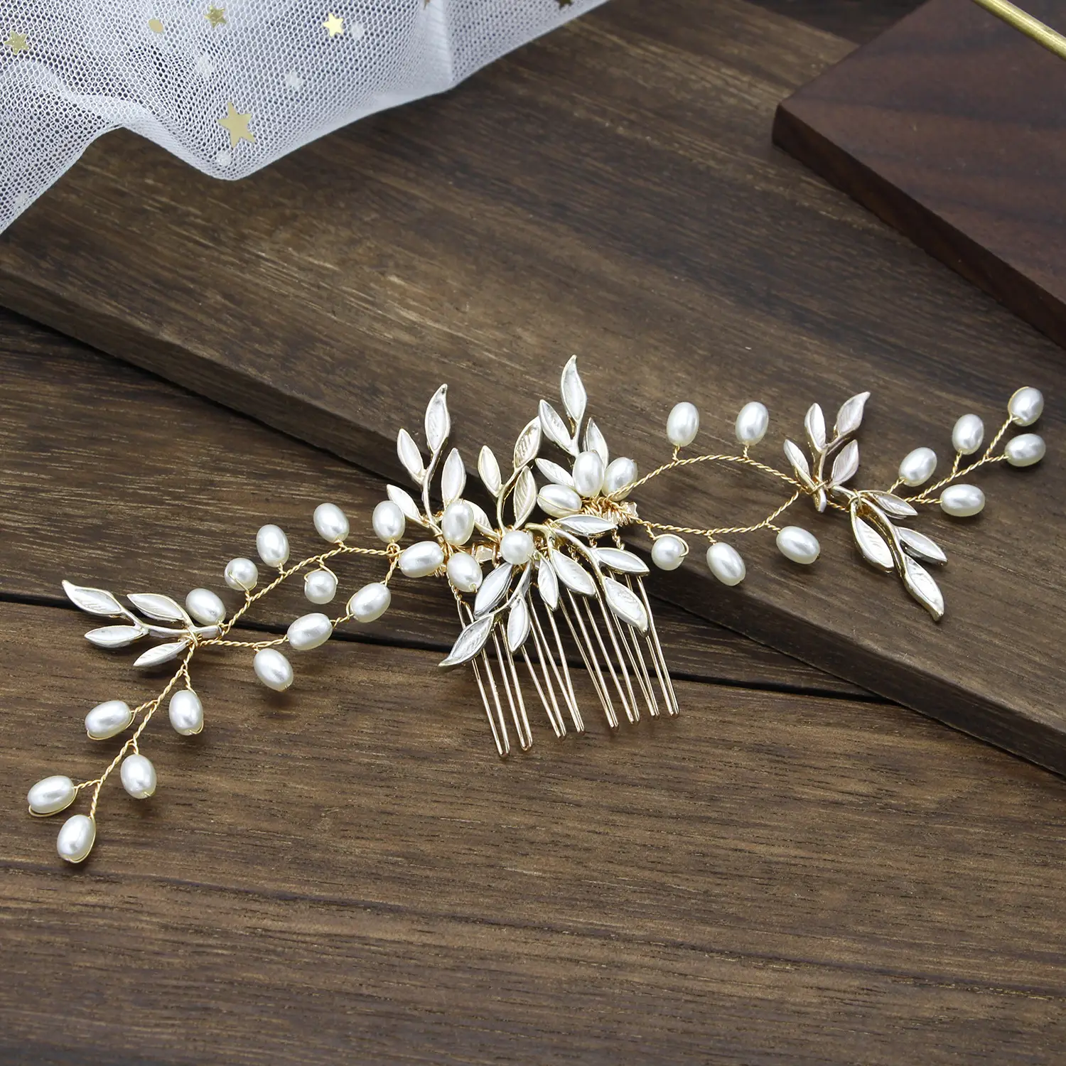 Bridal Hair Comb with Pearl Leaf Design Gold Plated - Image 2
