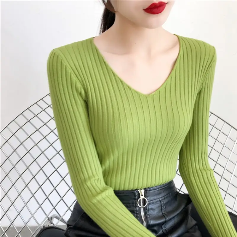 Women Black V-Neck Knit Pullover Sweater - Image 11