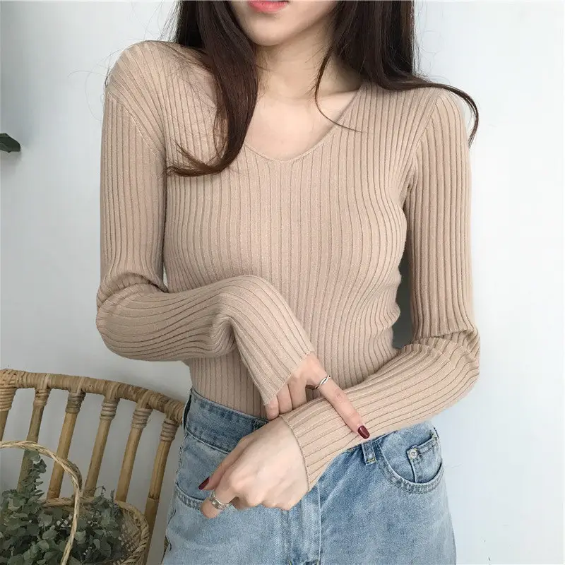 Women Black V-Neck Knit Pullover Sweater - Image 2