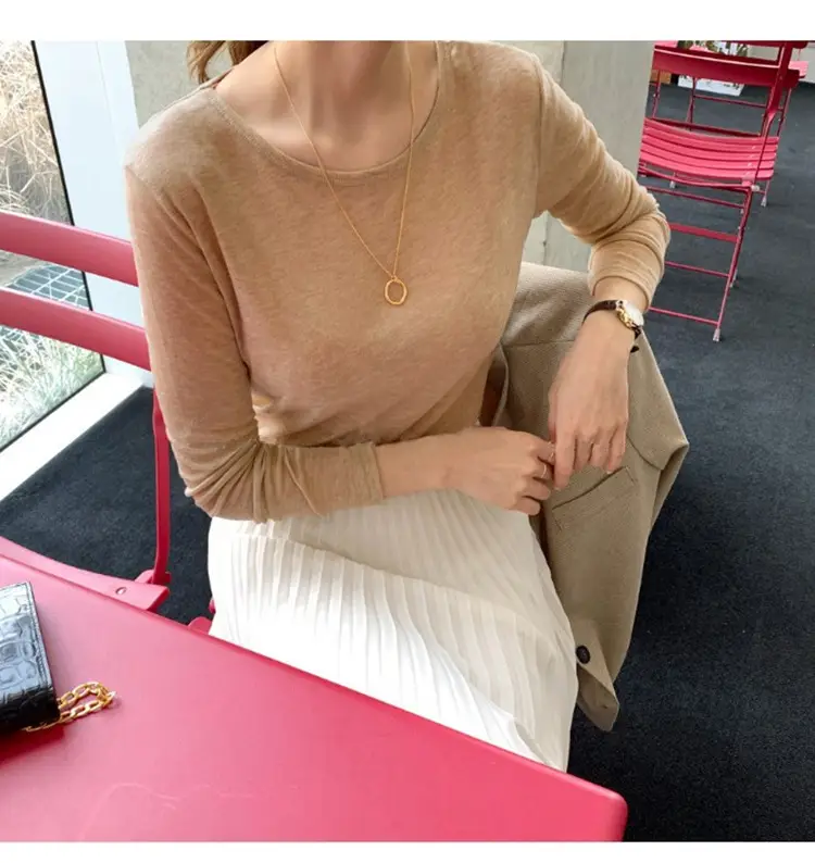 Women's Mint Green Long Sleeve Round Neck T-Shirt — feature 23