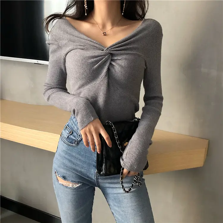 Long Sleeve V Neck Sweater Top for Women - Image 7