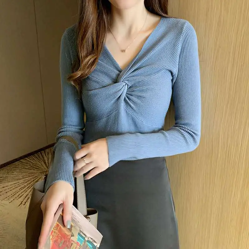 Long Sleeve V Neck Sweater Top for Women - Image 9