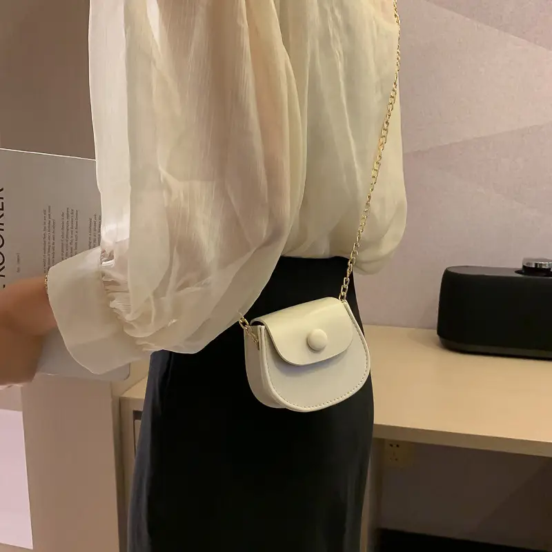 White Shoulder Crossbody Bag with Chain Strap - Image 8