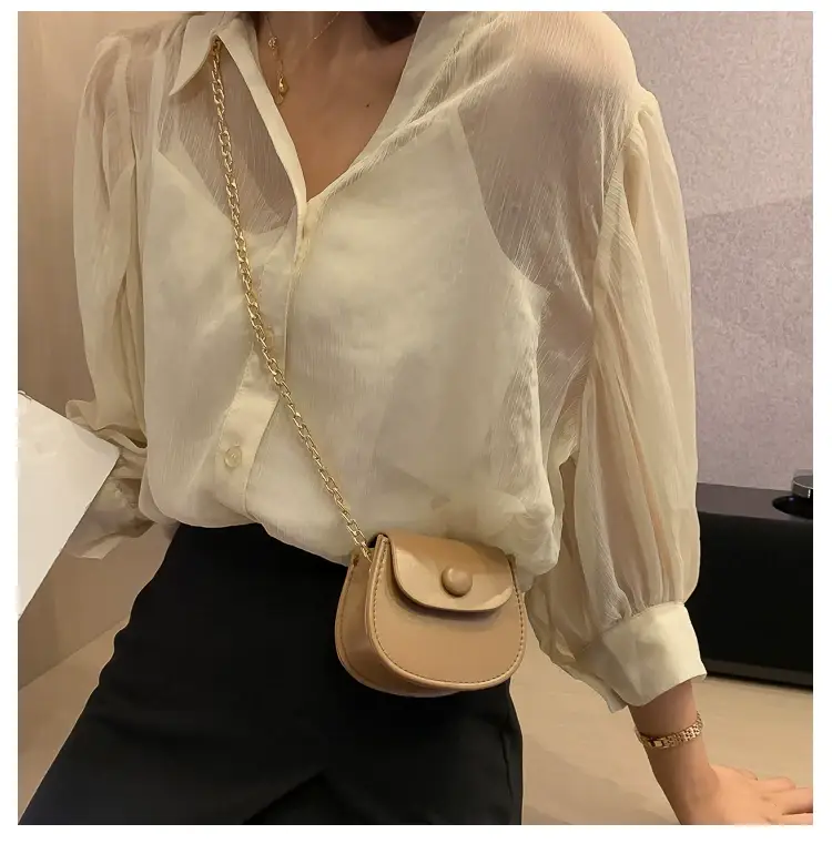 White Shoulder Crossbody Bag with Chain Strap — feature 37
