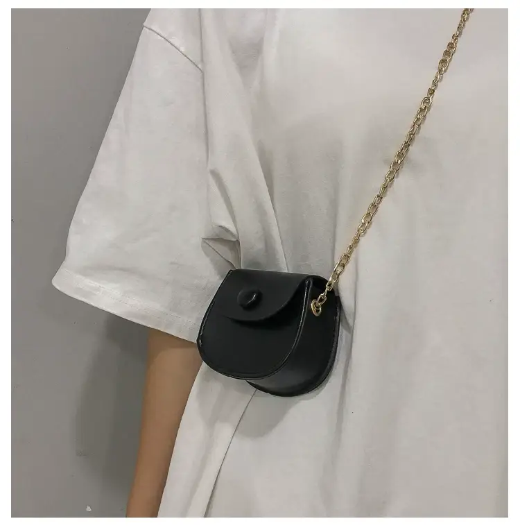 White Shoulder Crossbody Bag with Chain Strap — feature 54