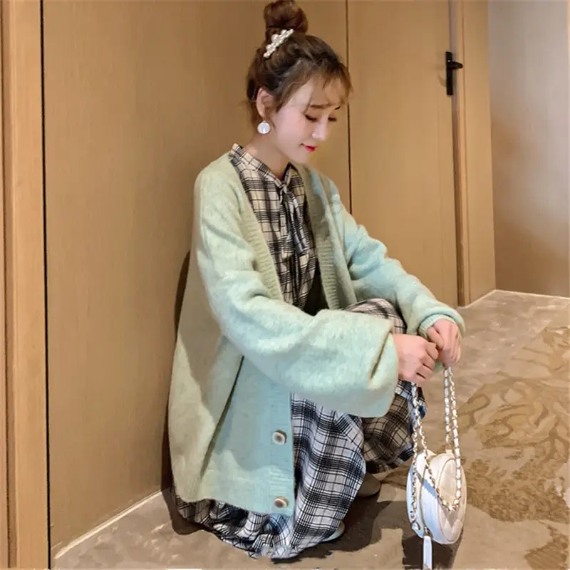 Women's Loose V-Neck Knitted Cardigan Coat Spring Autumn - Image 3
