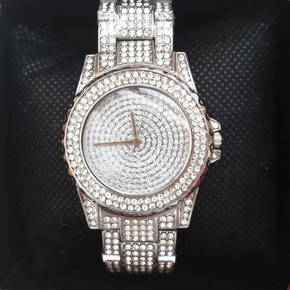 Hot Wristwatch 2024 Rhinestone Ladies Quartz Watch Men - Image 3