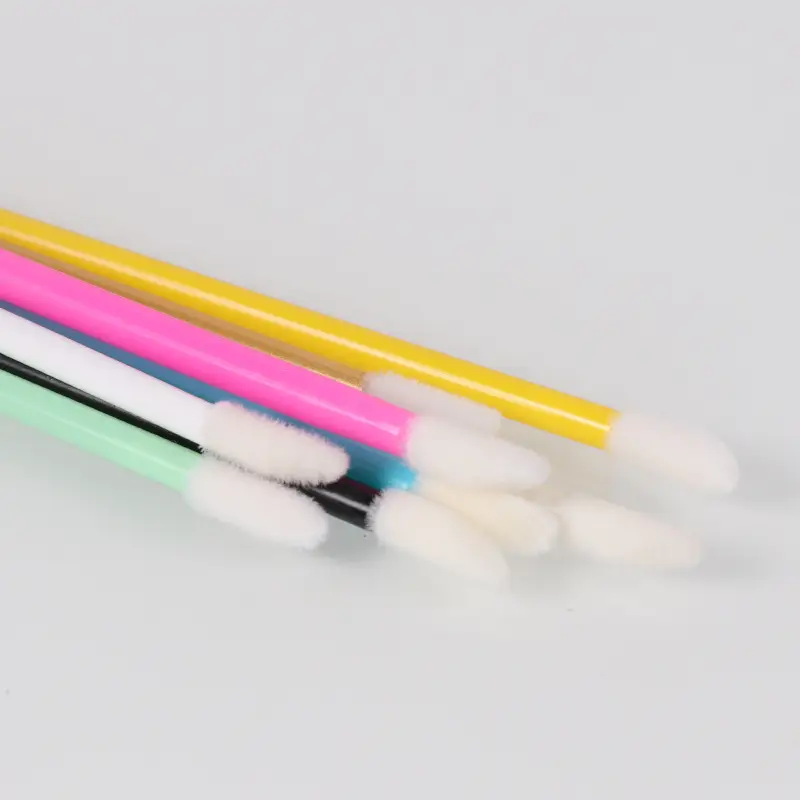 Portable Disposable Lip Brush for Makeup Application - Image 13