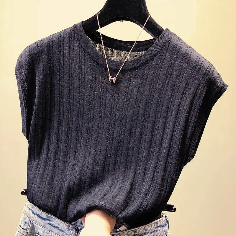 Women Red Knitted Loose T-Shirt Large — feature 9