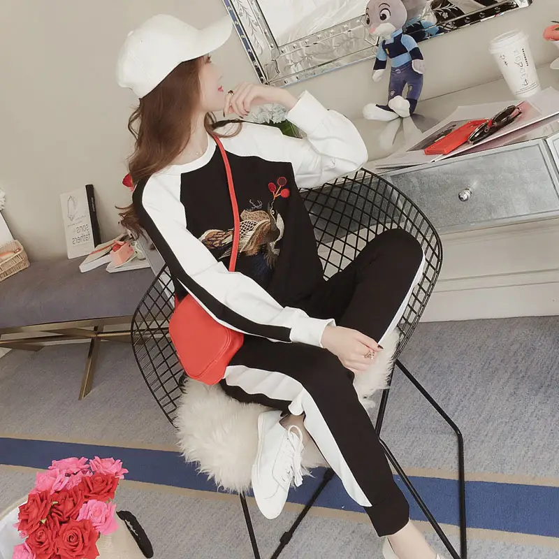 Women Korean Style Embroidered T-Shirt Set 2025 Winter - Image 5