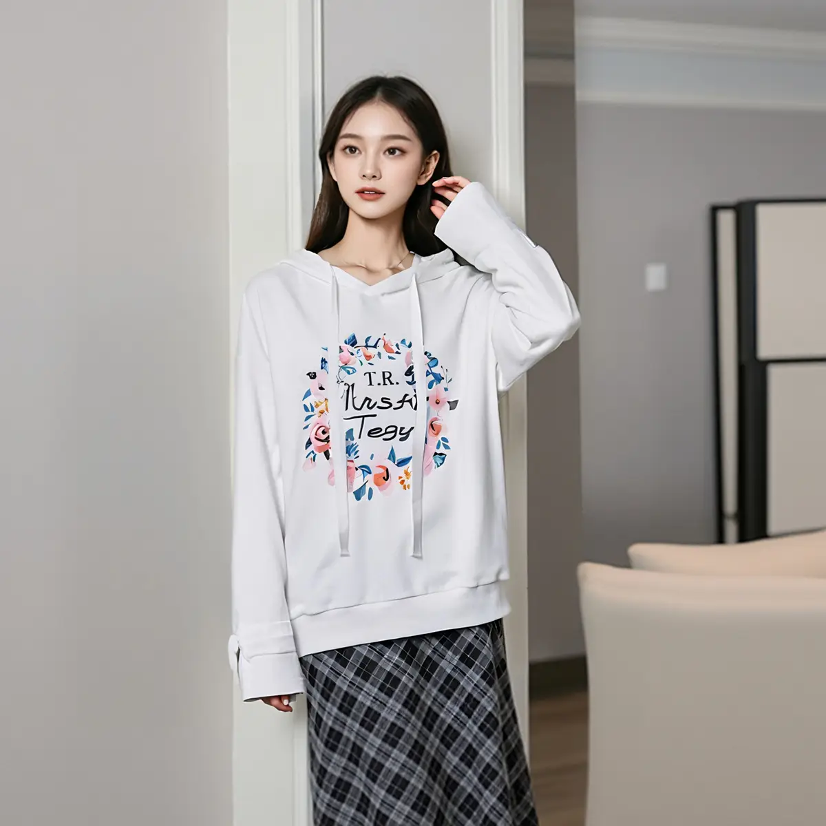 Black Printed Hooded Sweatshirt for Women Extra Large - Image 5