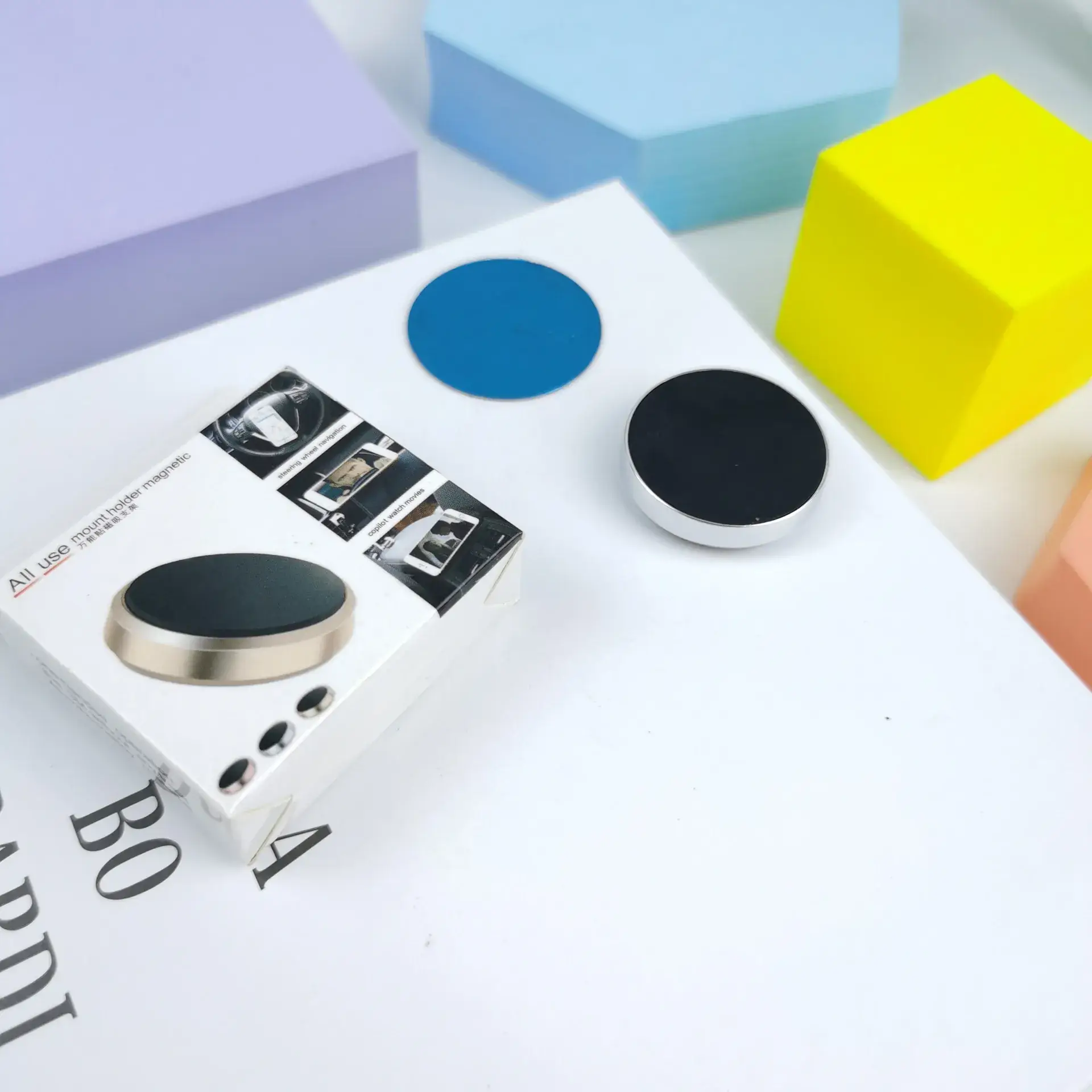Universal Magnetic Phone Bracket for Car Navigation