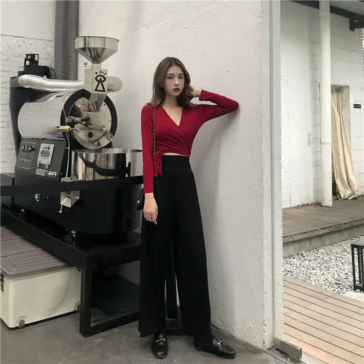 Women Long Sleeve V Neck T-Shirt Black Slim Fit — feature 3