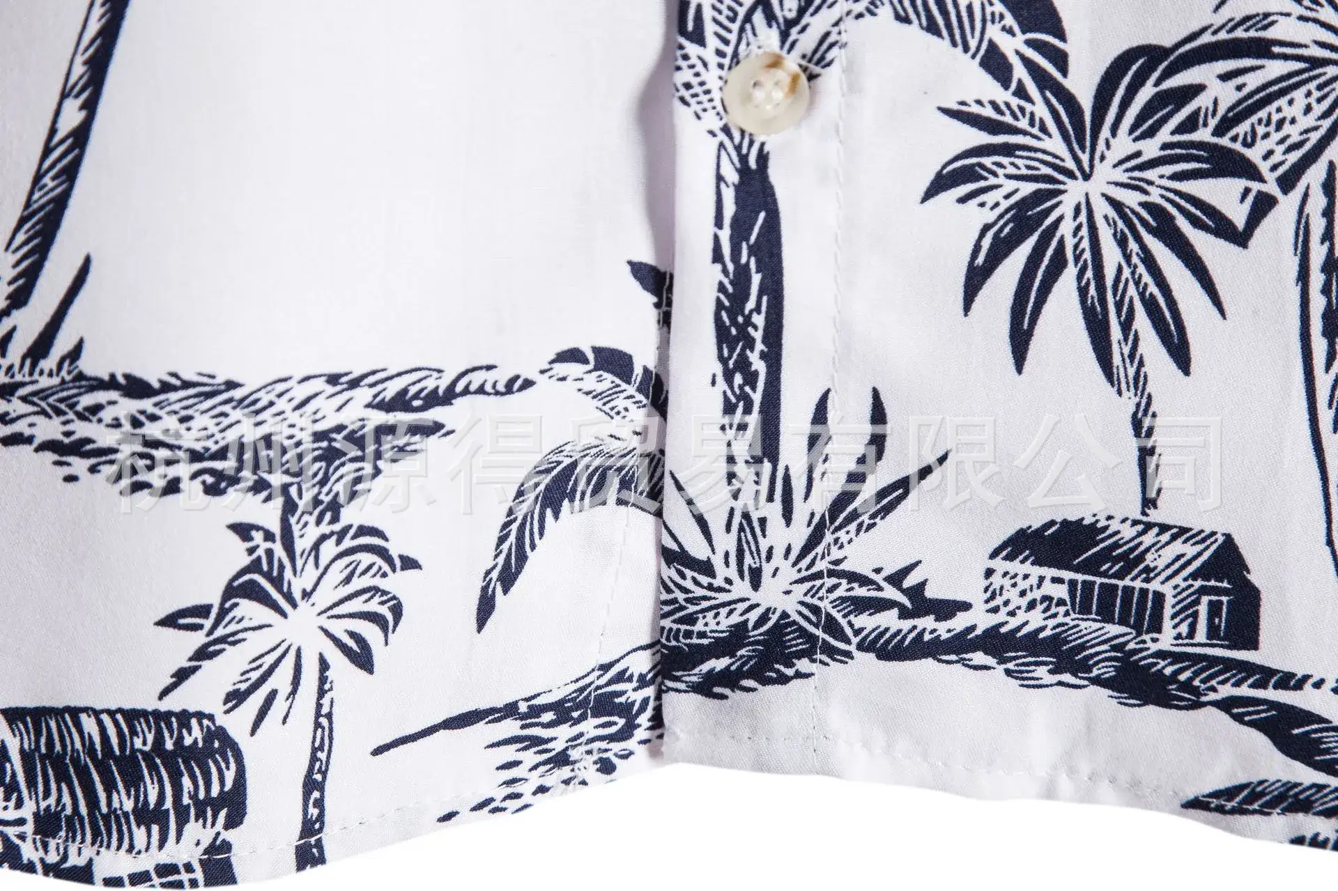 Men's Printed Short Sleeve Shirt White Black Tropical Design - Image 3