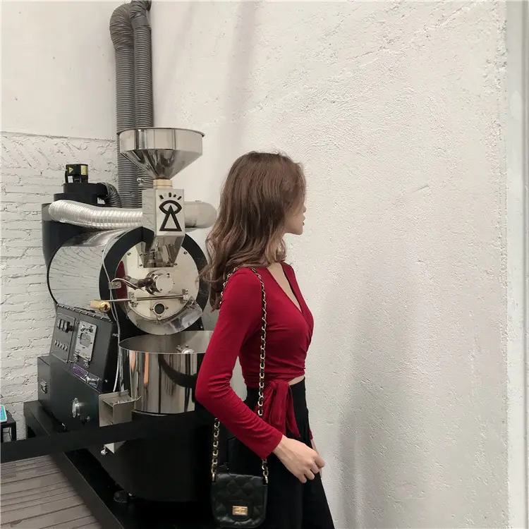 Women Long Sleeve V Neck T-Shirt Slim Fit Black Pants - Image 13