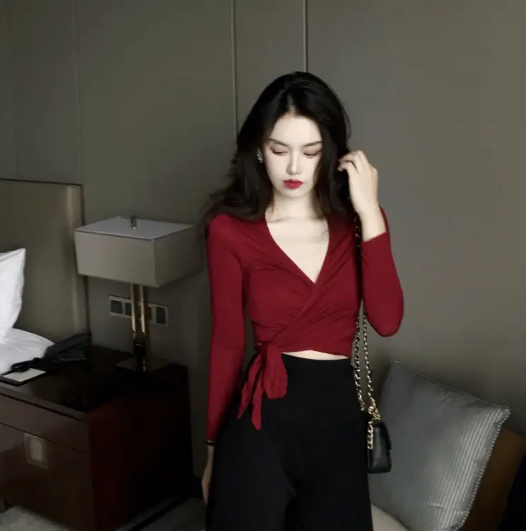 Black Lace-Up Long Sleeve V Neck T-Shirt for Women — feature 12