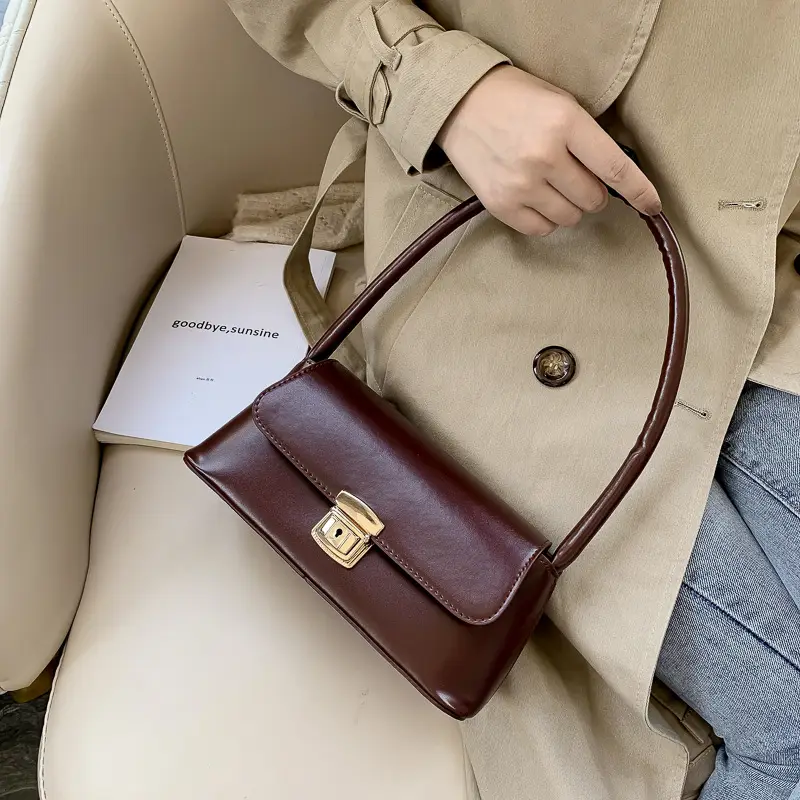 Black Korean Style Women's Shoulder Bag with Gold Clasp