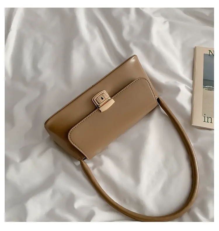 Black Korean Style Women's Shoulder Bag with Gold Clasp — feature 13