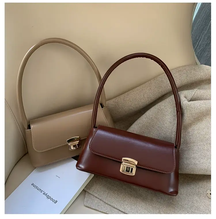 Black Korean Style Women's Shoulder Bag with Gold Clasp — feature 3