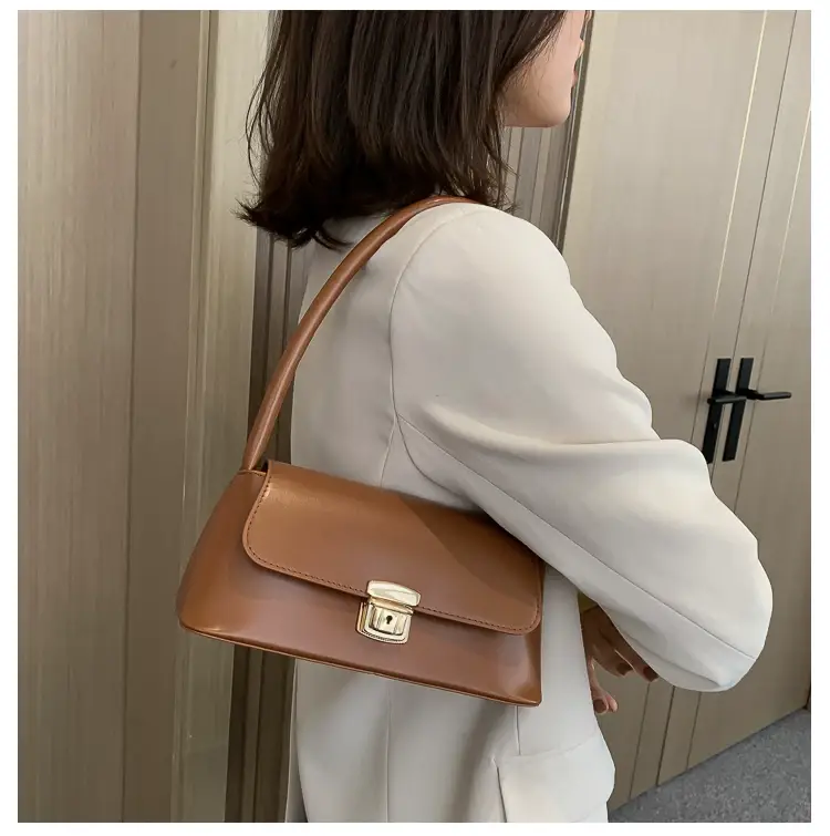 Black Korean Style Women's Shoulder Bag with Gold Clasp — feature 32