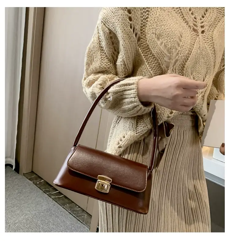 Black Korean Style Women's Shoulder Bag with Gold Clasp — feature 65