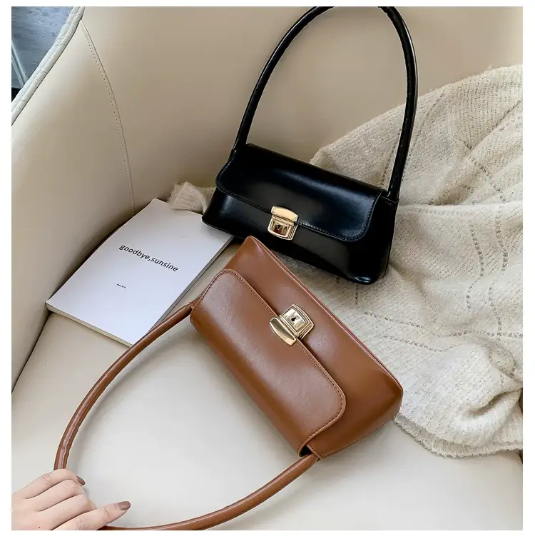 Black Korean Style Women's Shoulder Bag with Gold Clasp — feature 73