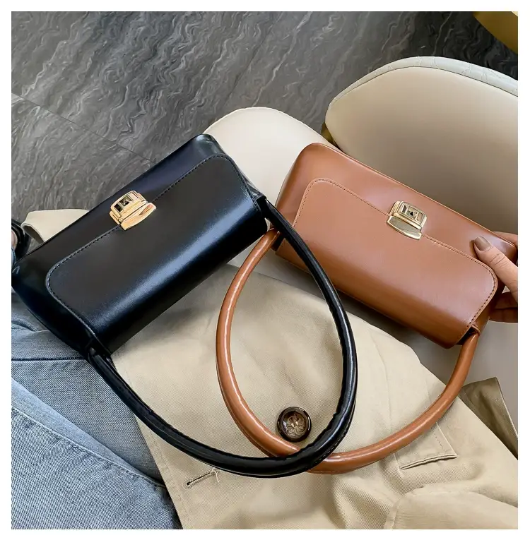 Black Korean Style Women's Shoulder Bag with Gold Clasp — feature 75