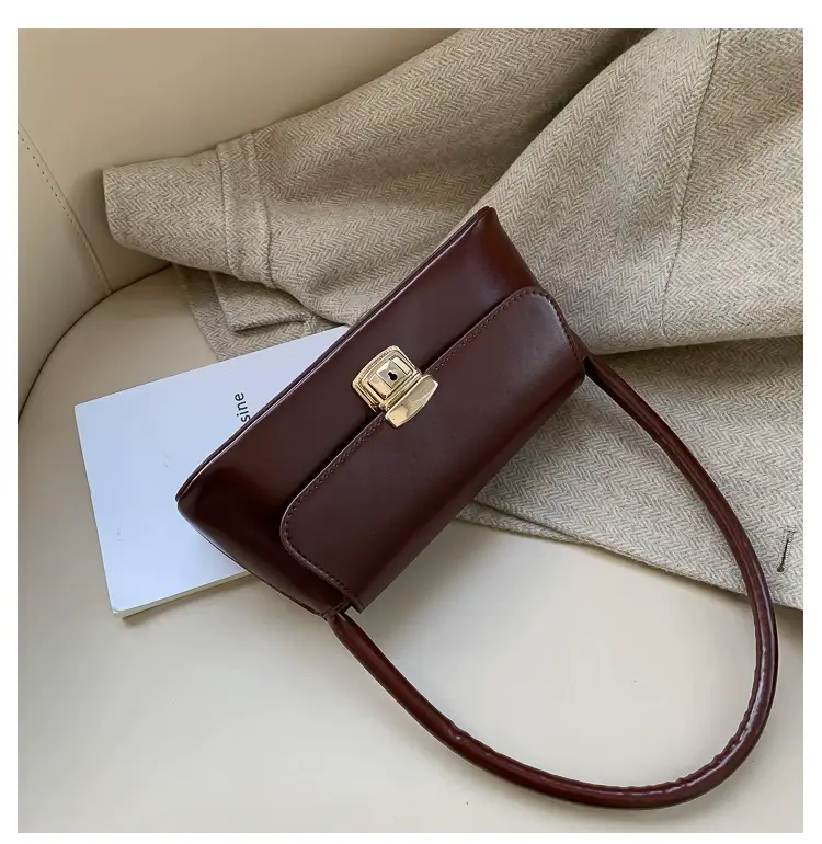 Black Korean Style Women's Shoulder Bag with Gold Clasp — feature 93