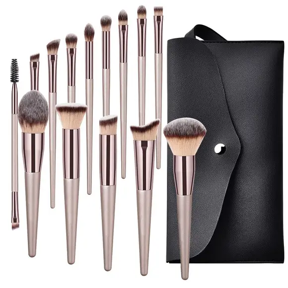 14-Piece Makeup Brush Set with Pink Handles — feature 2
