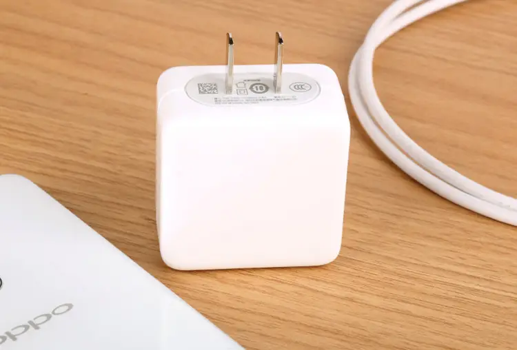 Vooc Flash Charging Mini Adapter 5V4A USB — feature 14