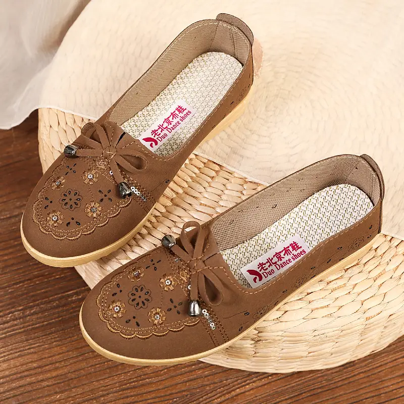 Cross-Border Wholesale New Autumn Old Beijing Cloth Shoes for Middle-Aged and Elderly Mothers Soft Sole Non-Slip Wear-Resistant Slip-On Slip-On Shoes - Image 5