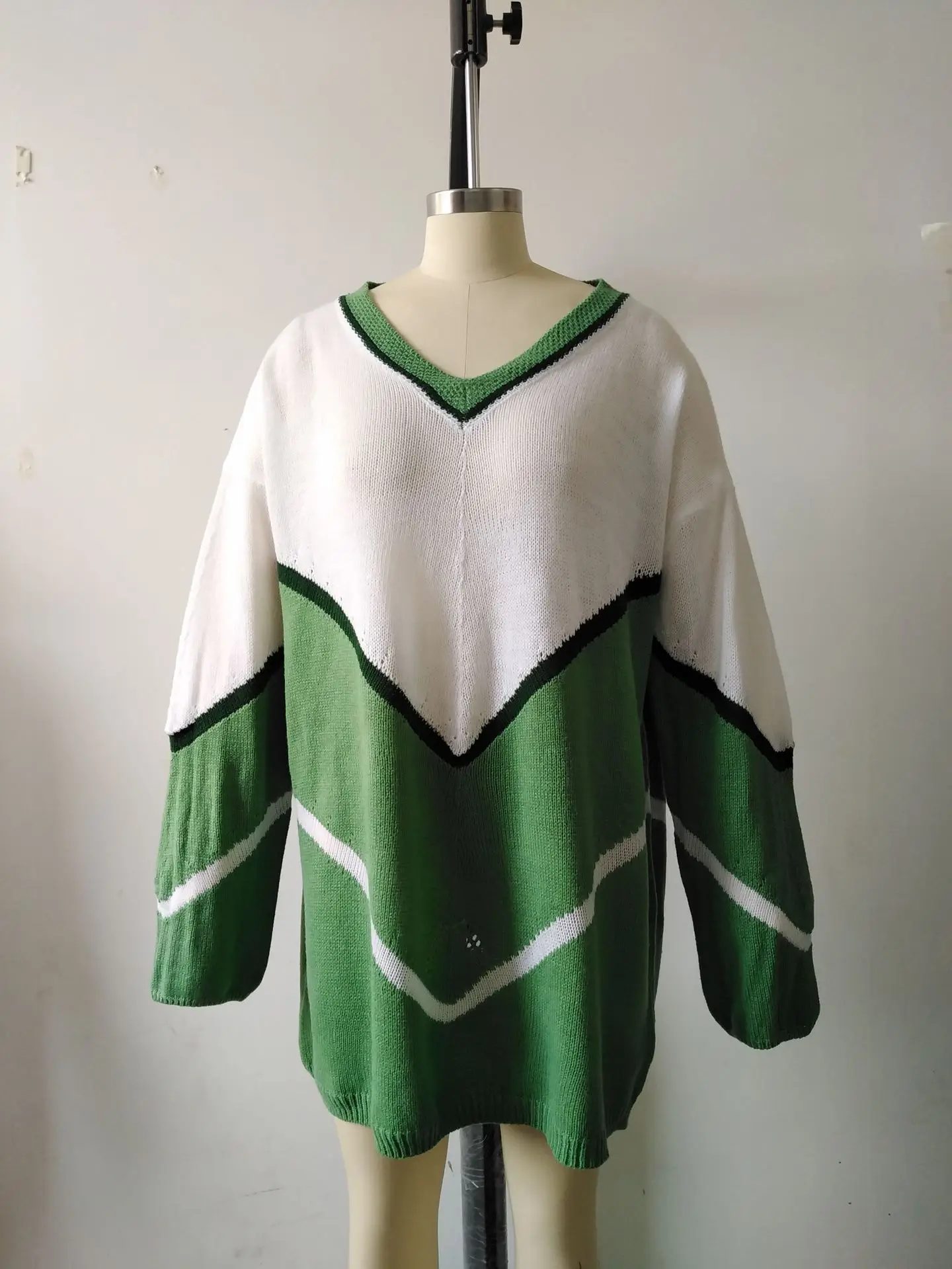 Women V-Neck Geometric Sweater Brown White Loose Autumn Winter - Image 2